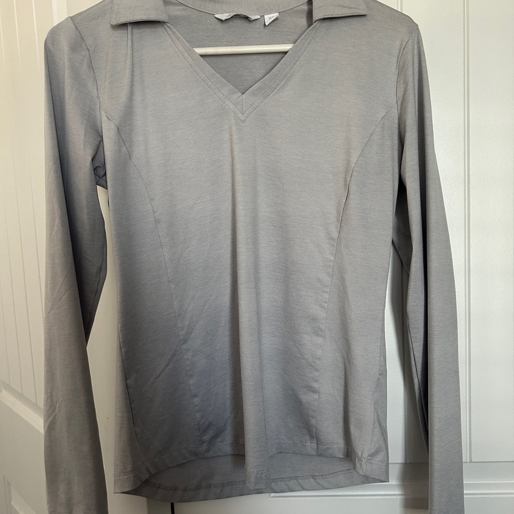 Gray Long Sleeve V-Neck Top